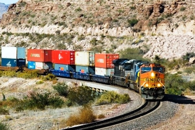 راه آهن هرمزگان افزون بر7 میلیون تن کالا جا به جا کرد